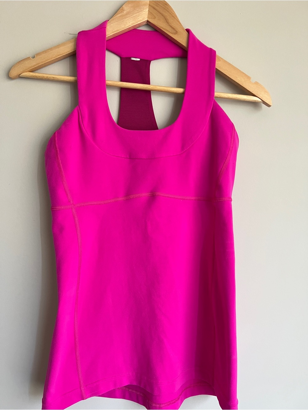 Lululemon Magenta Pink Racerback Tank Top Size 6 Small